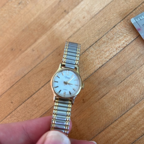 Vintage Timex Women’s Two-Tone Stainless Steel Stretch Band Watch – 1980s
